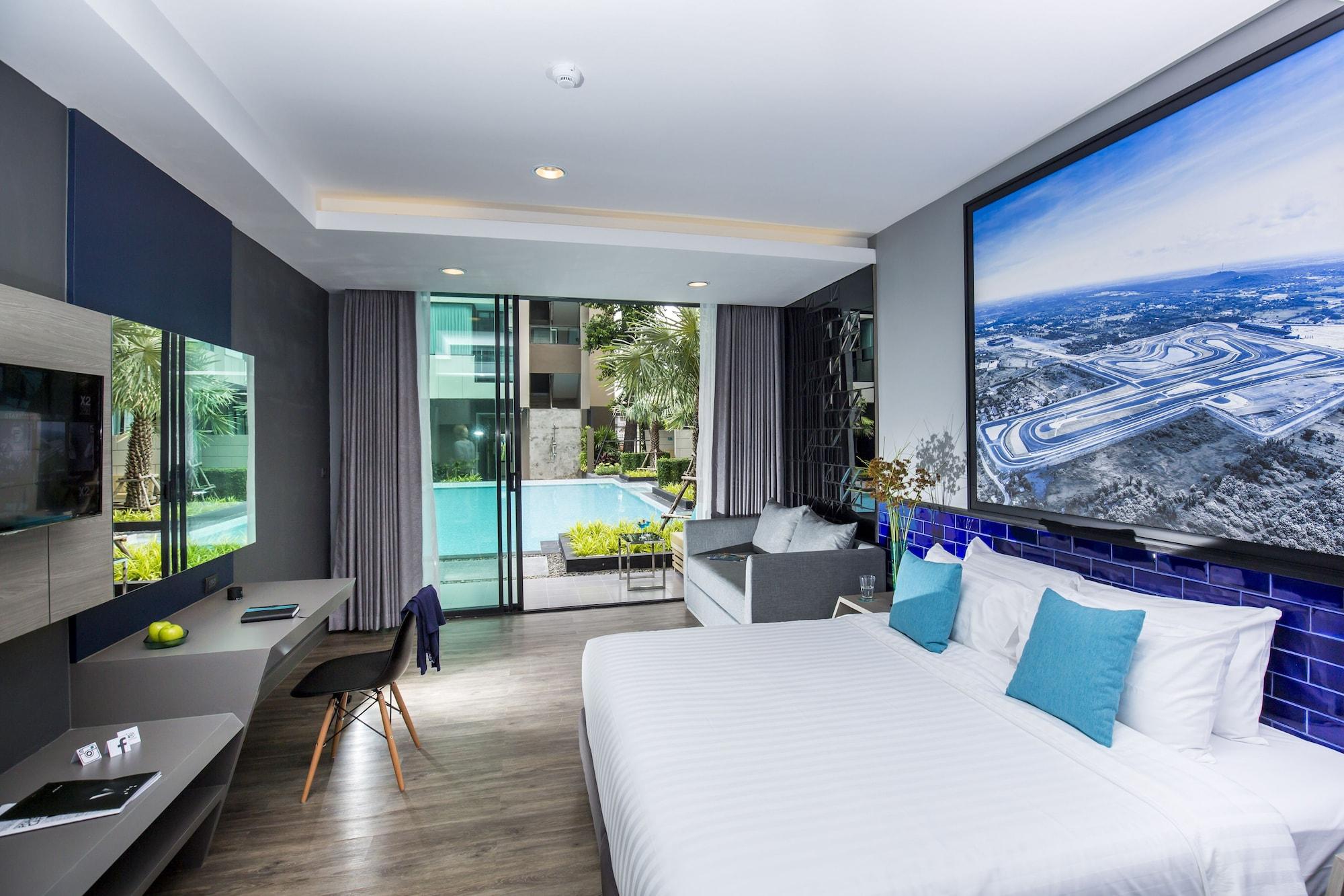 The Crystal Hotel Buriram - Formerly X2 Vibe Buriram Esterno foto